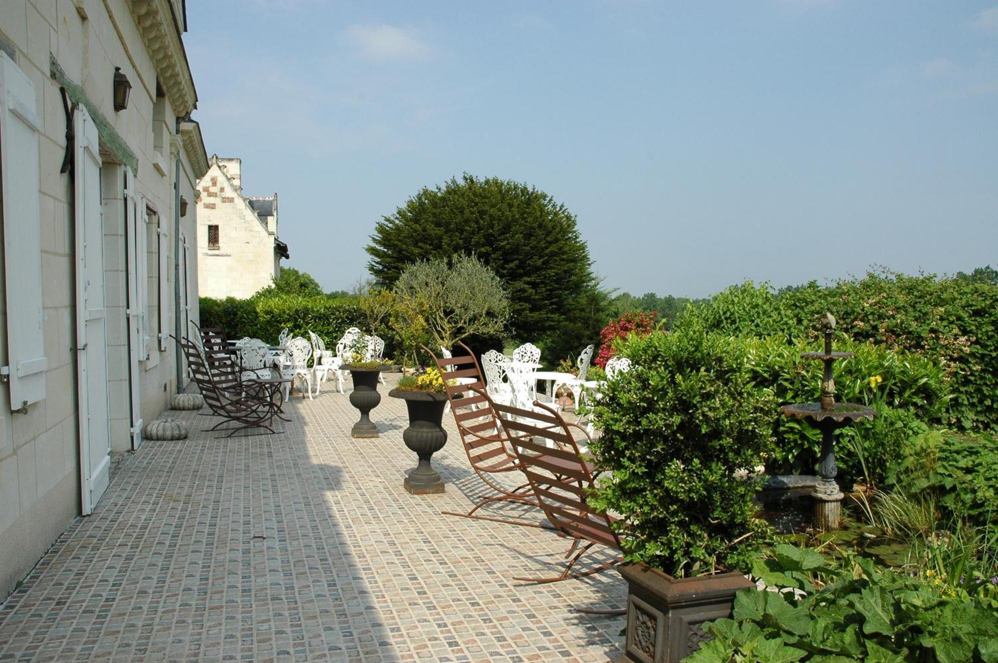 Logis Demeure De La Vignole Hotel Turquant Ngoại thất bức ảnh
