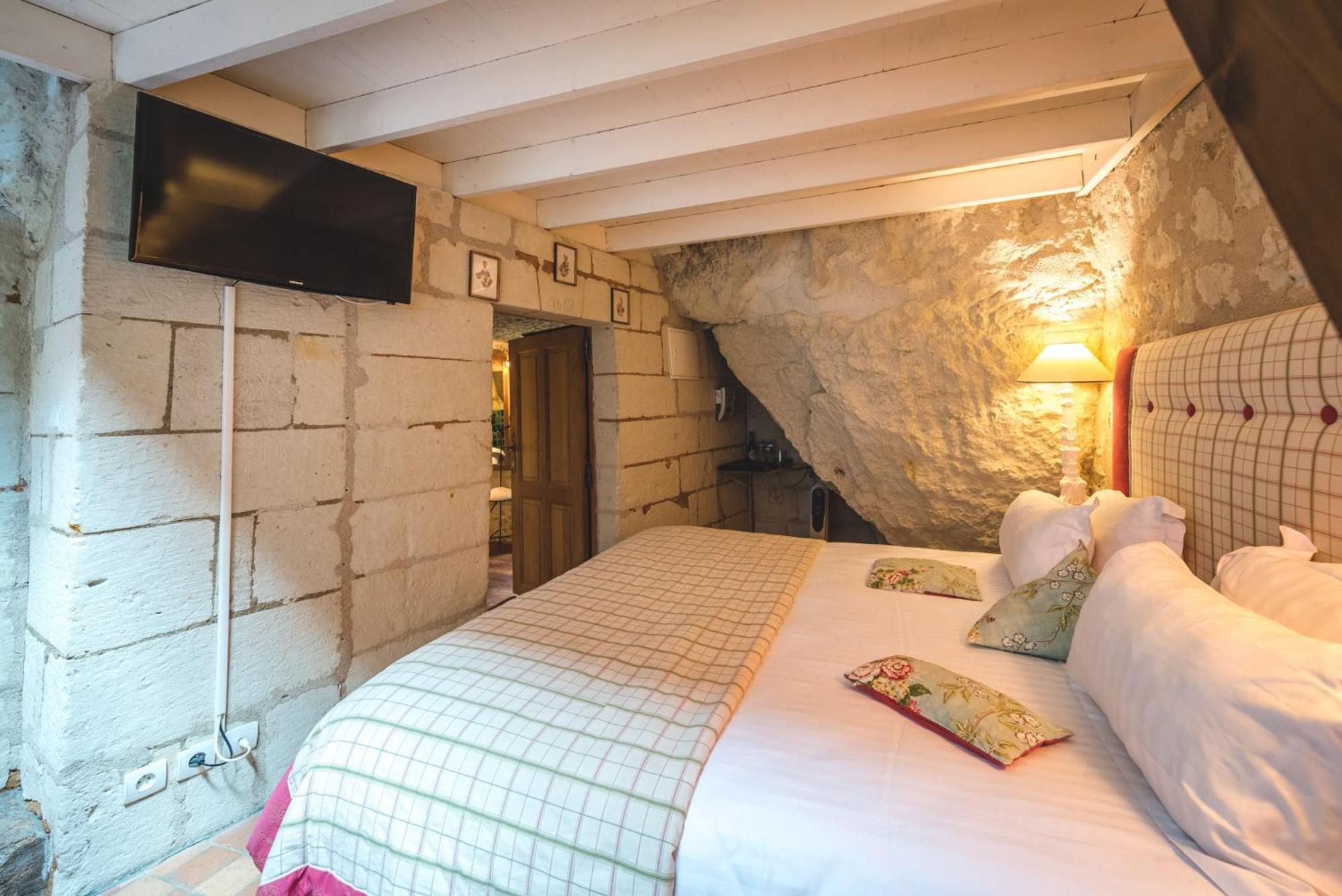 Logis Demeure De La Vignole Hotel Turquant Ngoại thất bức ảnh